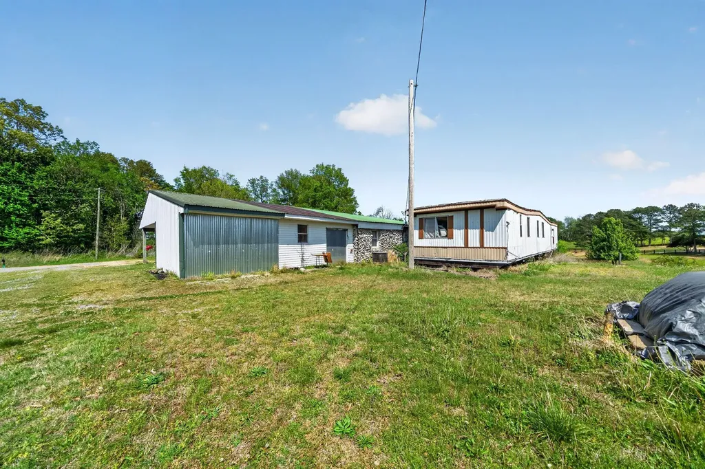 1549 Golo Road Mayfield KY 42066