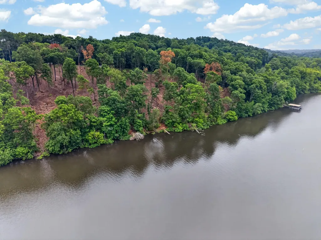Lot 10 Elwood Road Eddyville KY 42038