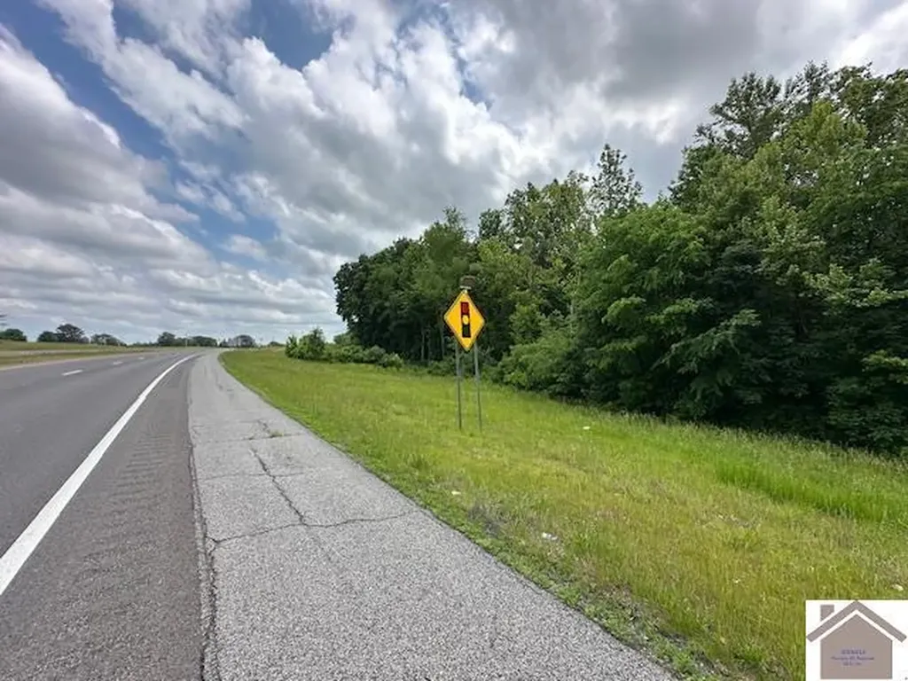 552 Toy York Benton KY 42025