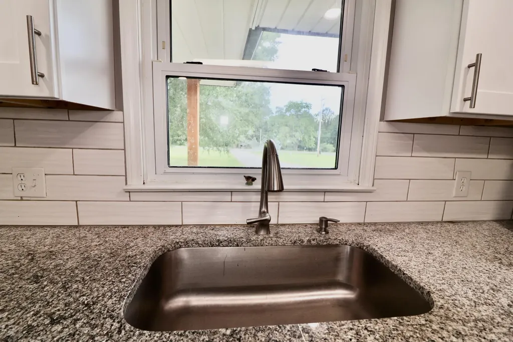 2614 Kentucky 121 South Murray KY 42071