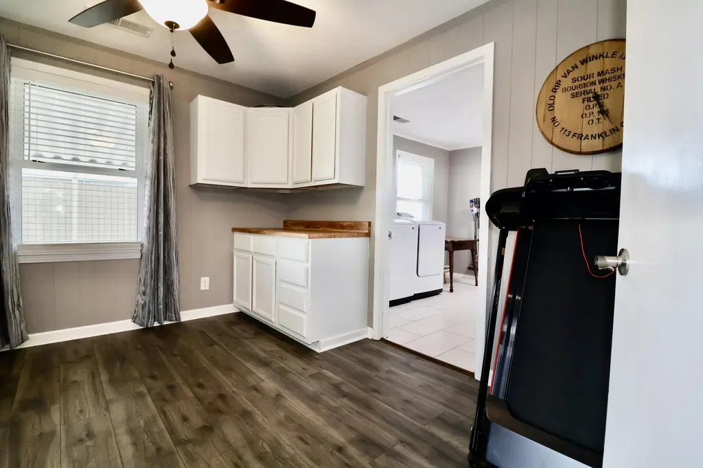 2614 Kentucky 121 South Murray KY 42071