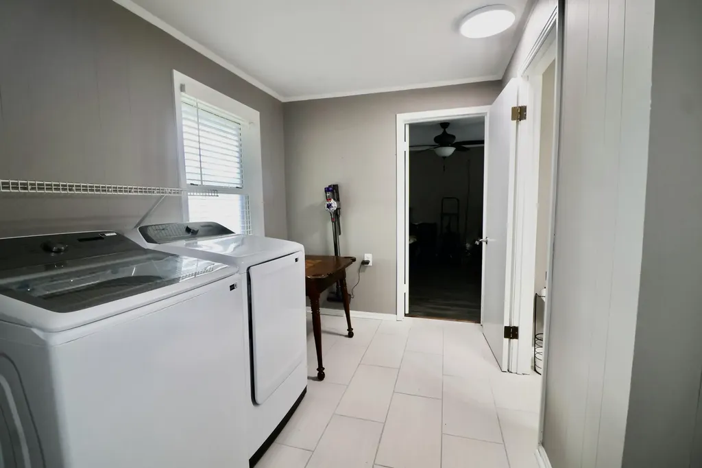 2614 Kentucky 121 South Murray KY 42071