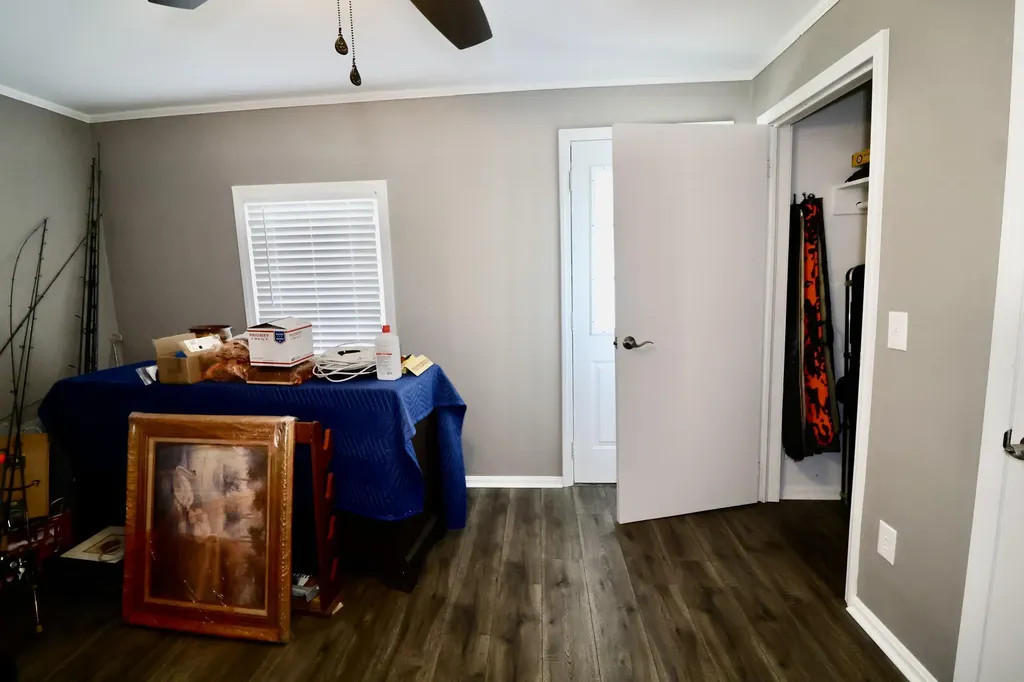 2614 Kentucky 121 South Murray KY 42071