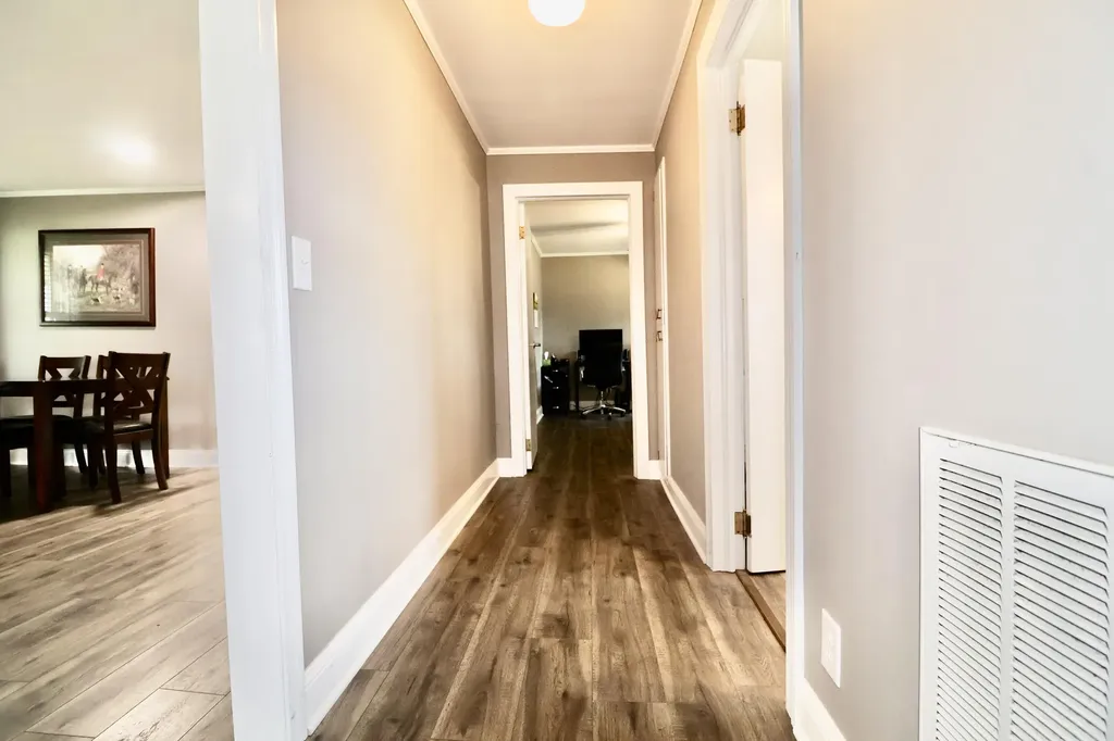 2614 Kentucky 121 South Murray KY 42071