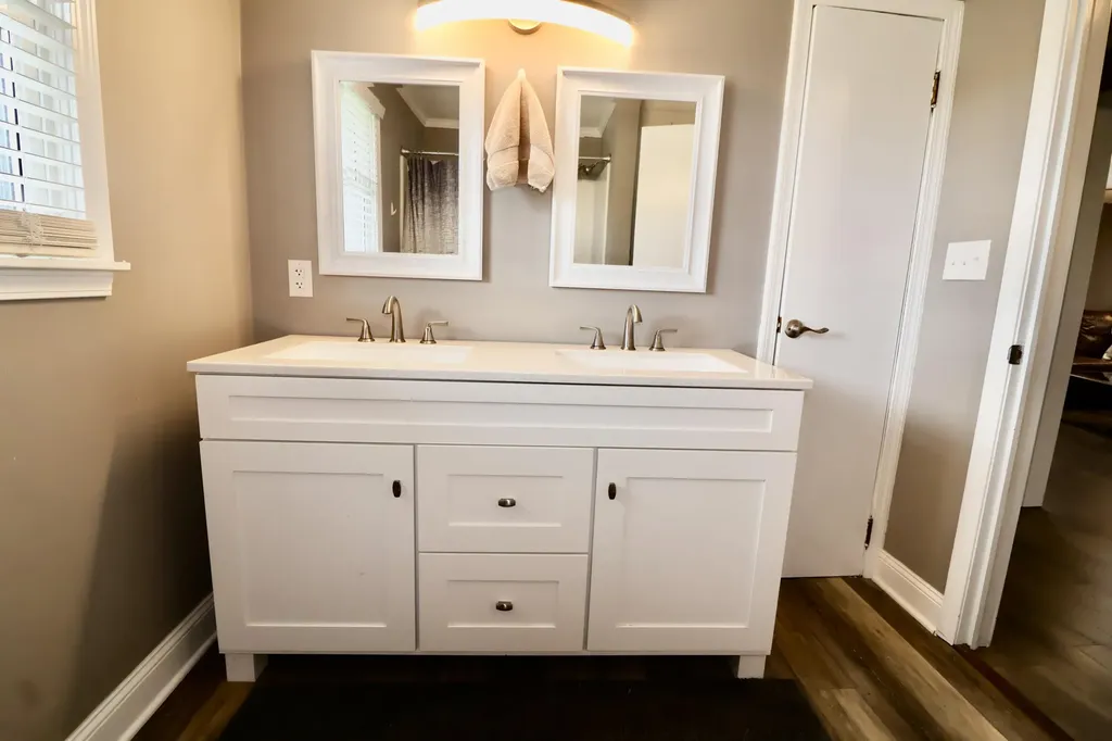 2614 Kentucky 121 South Murray KY 42071