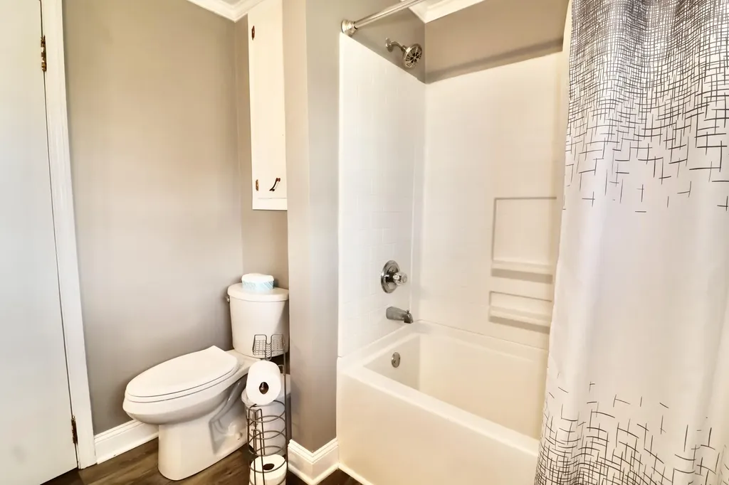 2614 Kentucky 121 South Murray KY 42071