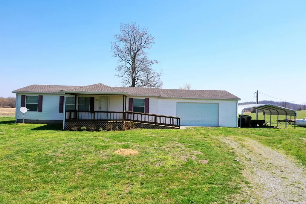 9896 N Kentucky 293 Princeton KY 42445