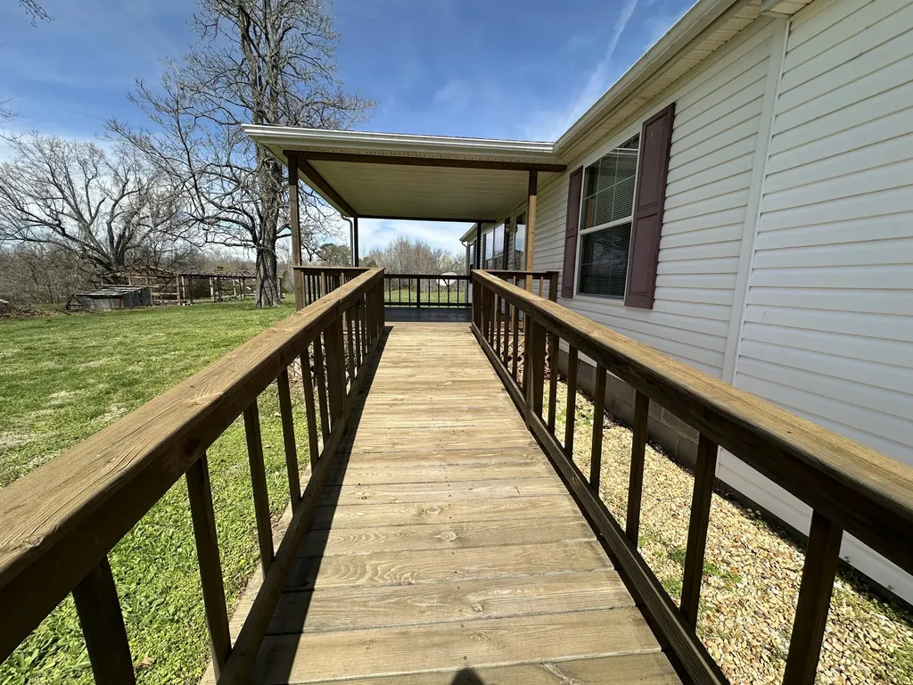 9896 N Kentucky 293 Princeton KY 42445
