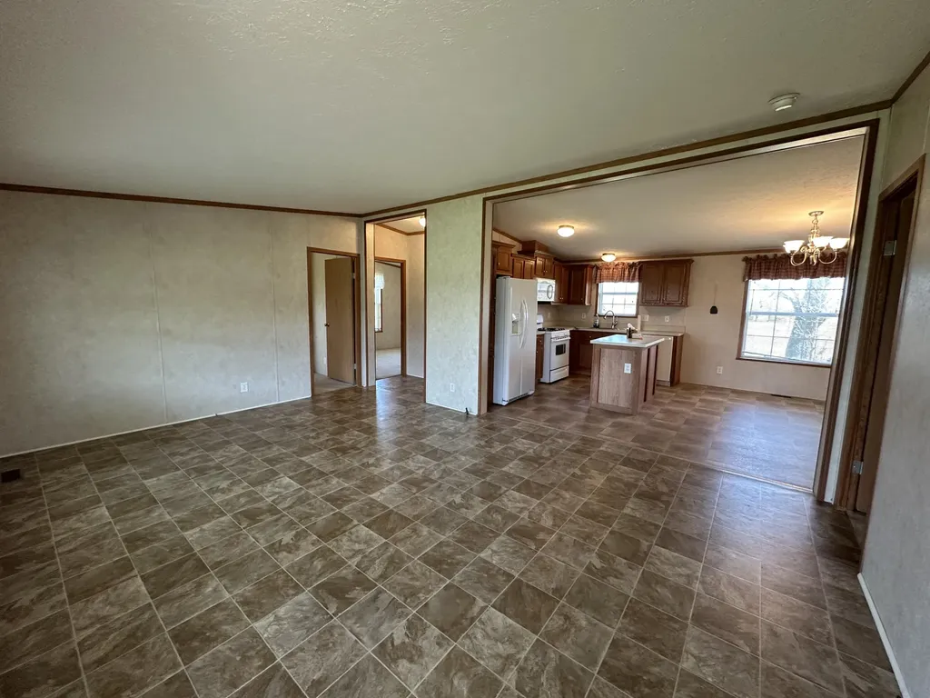 9896 N Kentucky 293 Princeton KY 42445