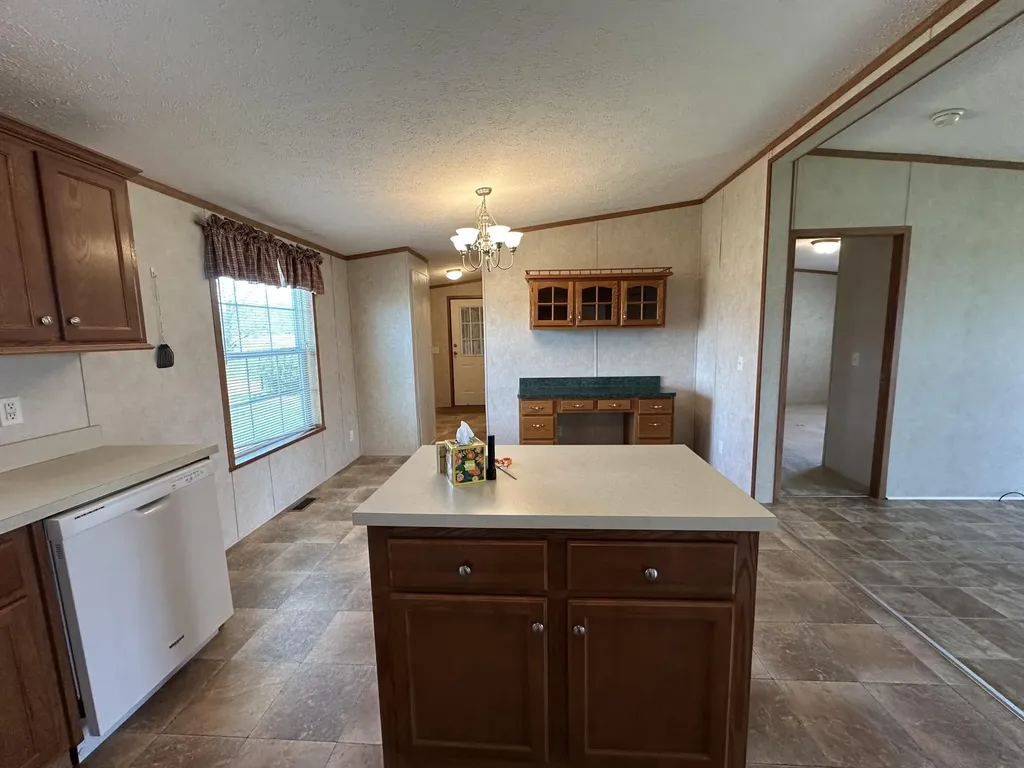 9896 N Kentucky 293 Princeton KY 42445