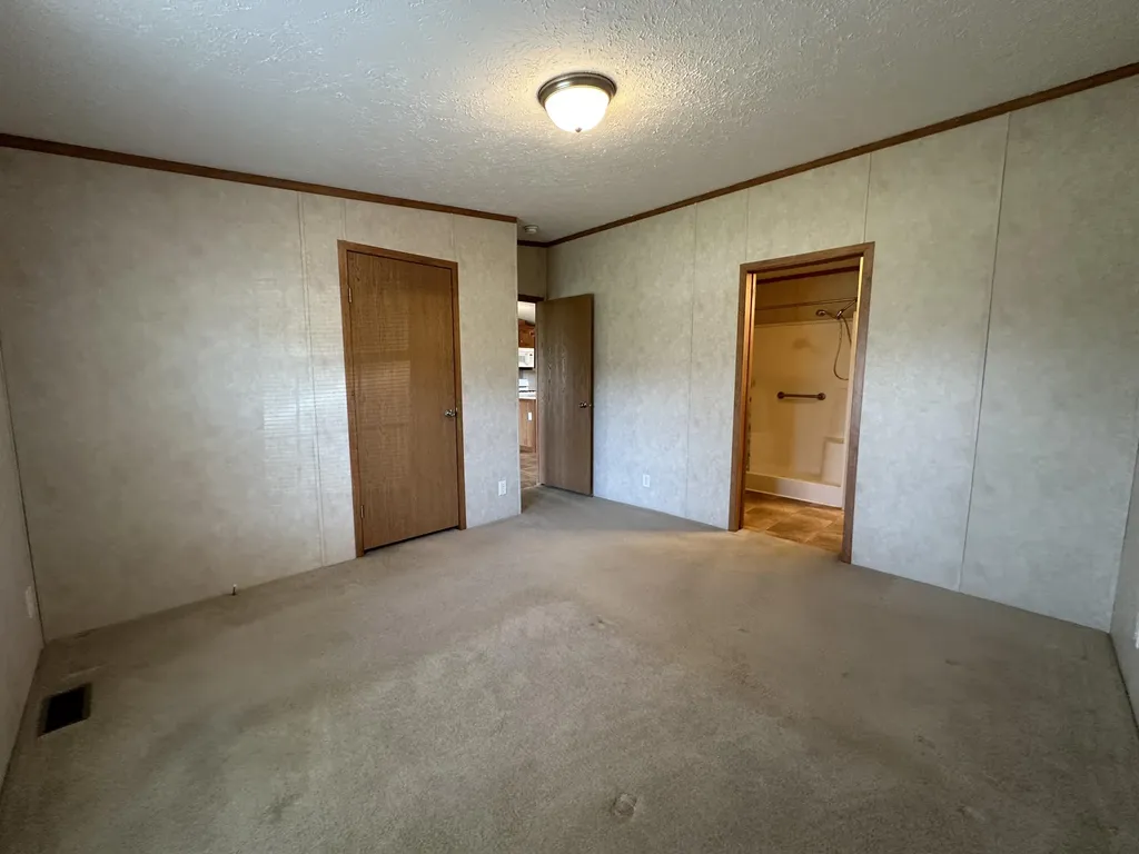 9896 N Kentucky 293 Princeton KY 42445