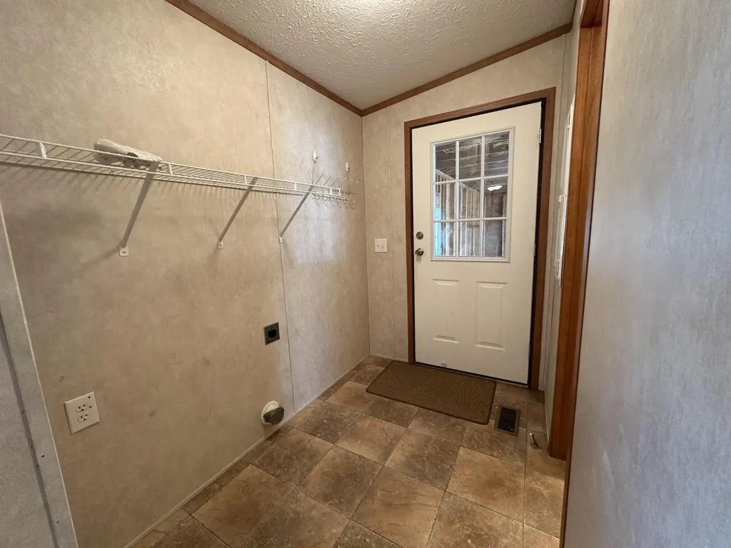 9896 N Kentucky 293 Princeton KY 42445