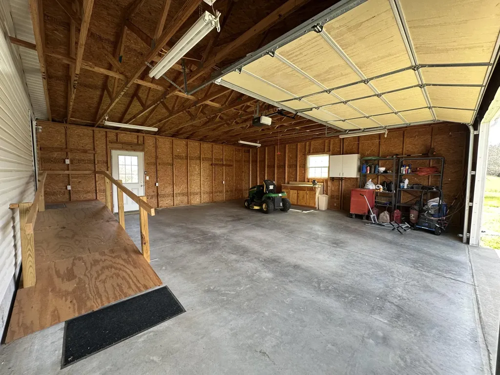 9896 N Kentucky 293 Princeton KY 42445