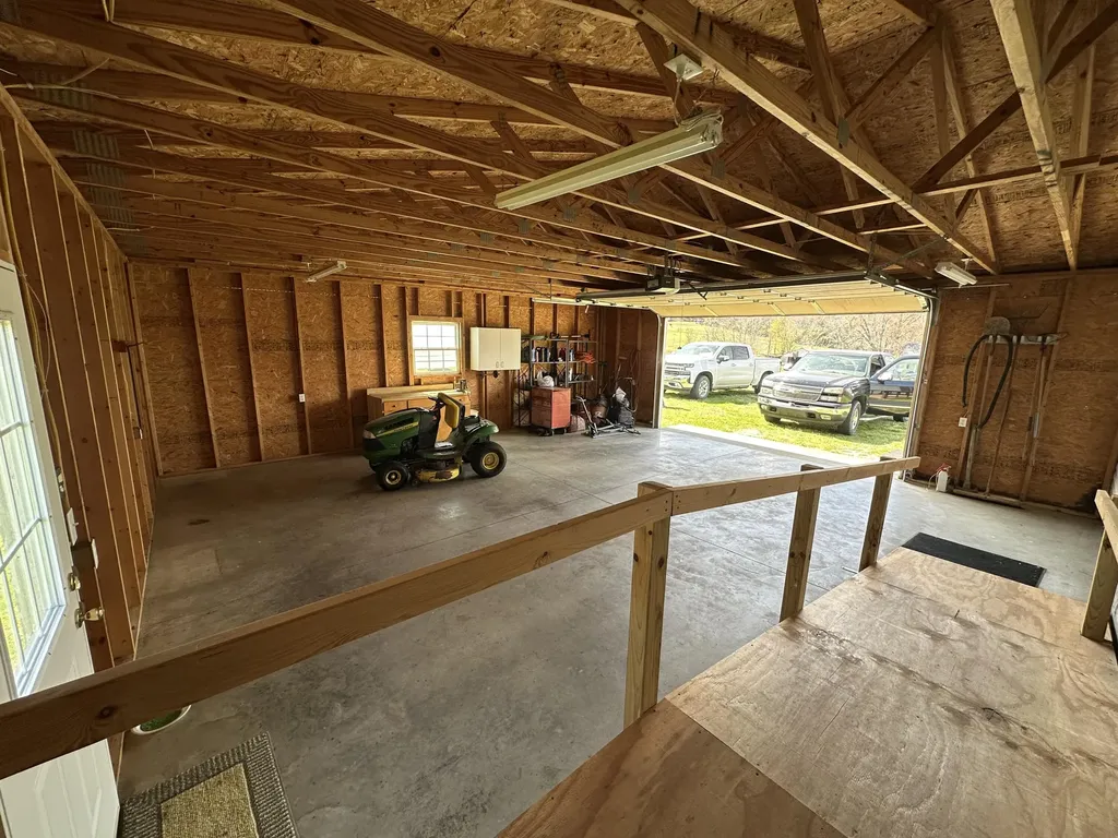 9896 N Kentucky 293 Princeton KY 42445