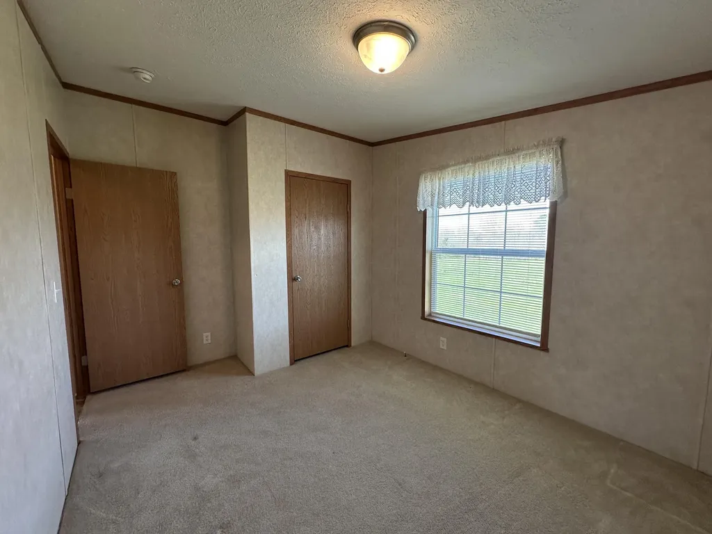 9896 N Kentucky 293 Princeton KY 42445