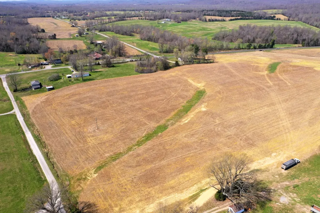9896 N Kentucky 293 Princeton KY 42445
