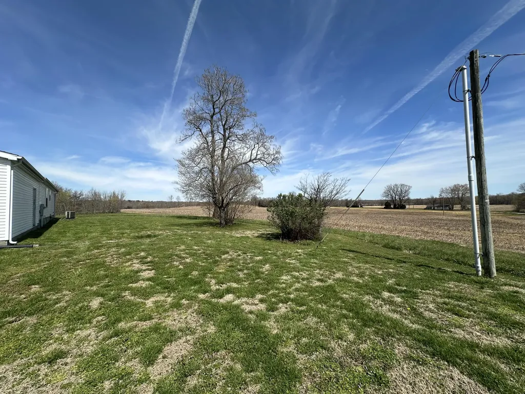 9896 N Kentucky 293 Princeton KY 42445
