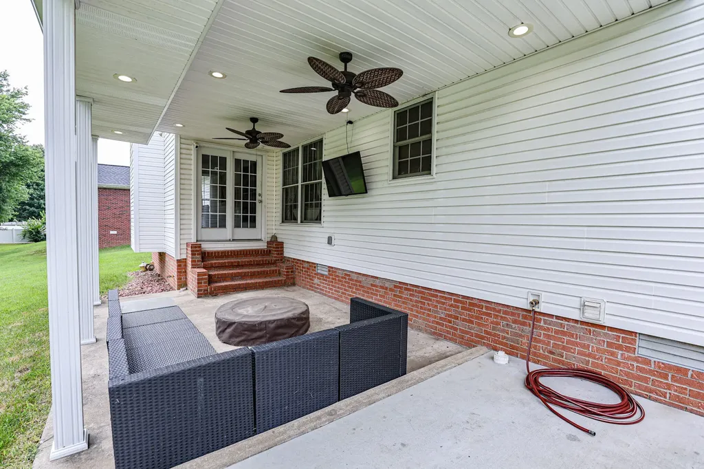 250 Cascade Drive Paducah KY 42003