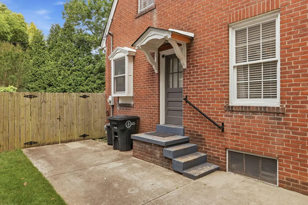 319 Wallace Lane Paducah KY 42001