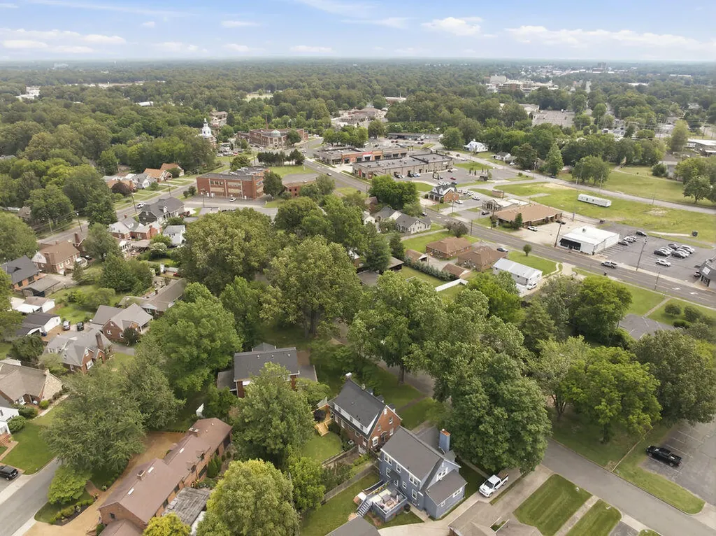 319 Wallace Lane Paducah KY 42001