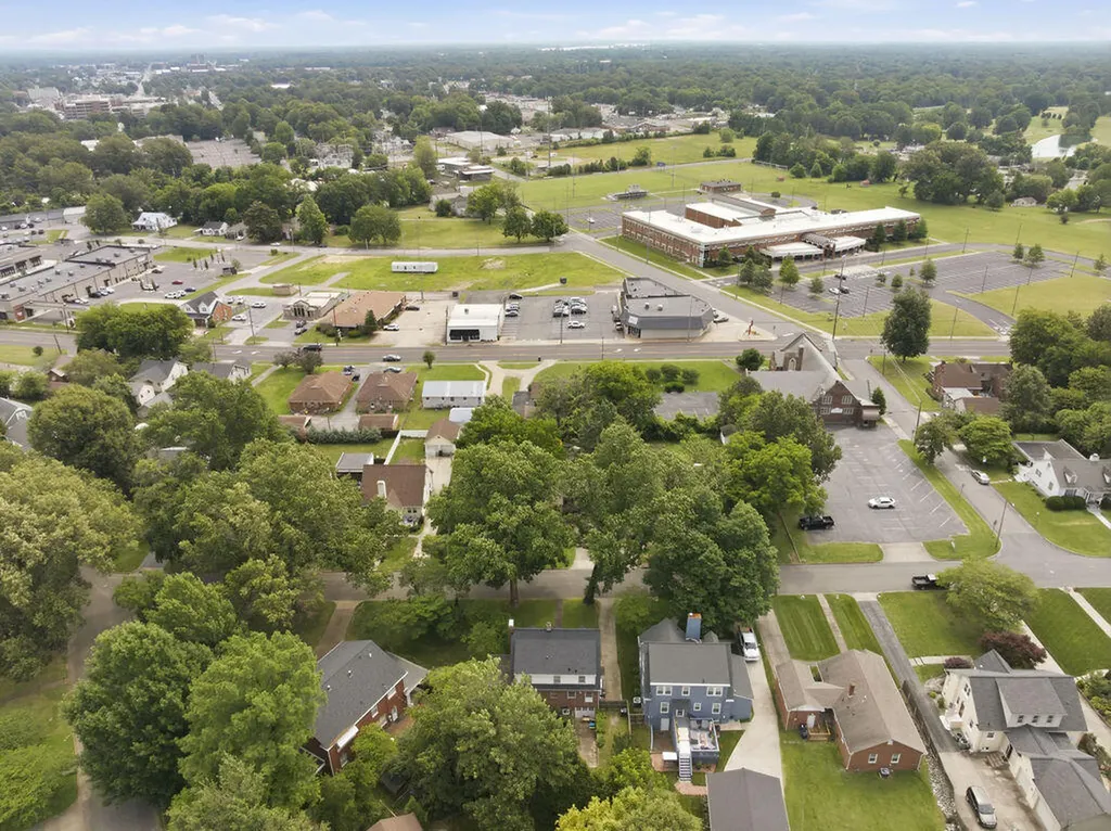 319 Wallace Lane Paducah KY 42001