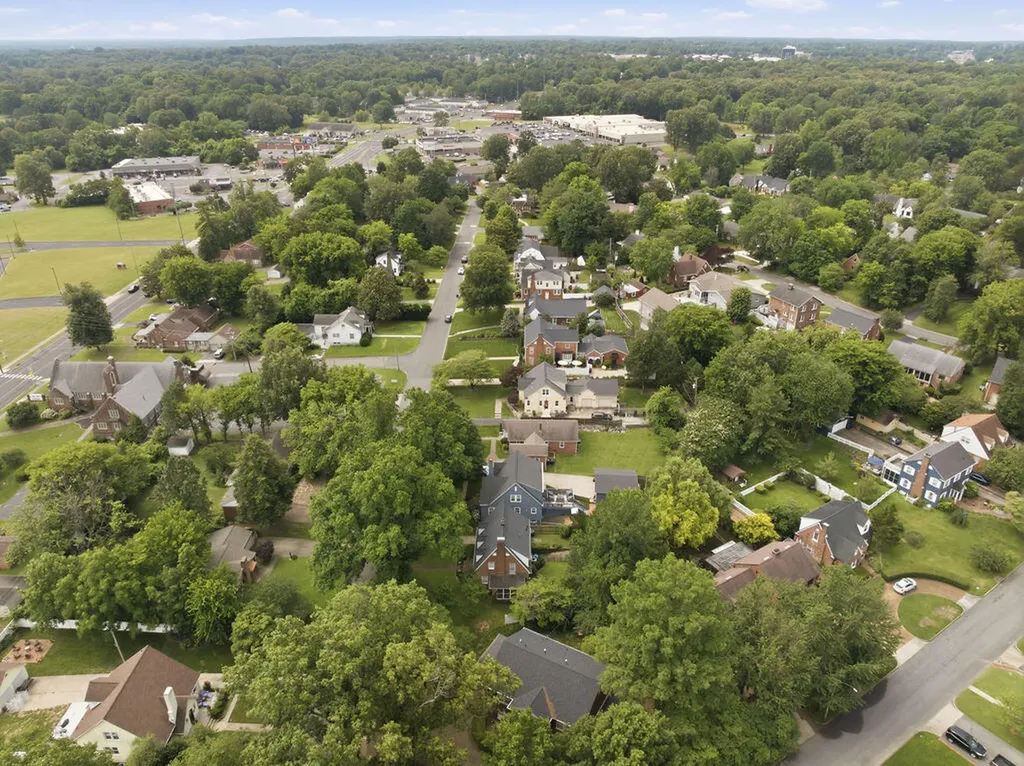 319 Wallace Lane Paducah KY 42001