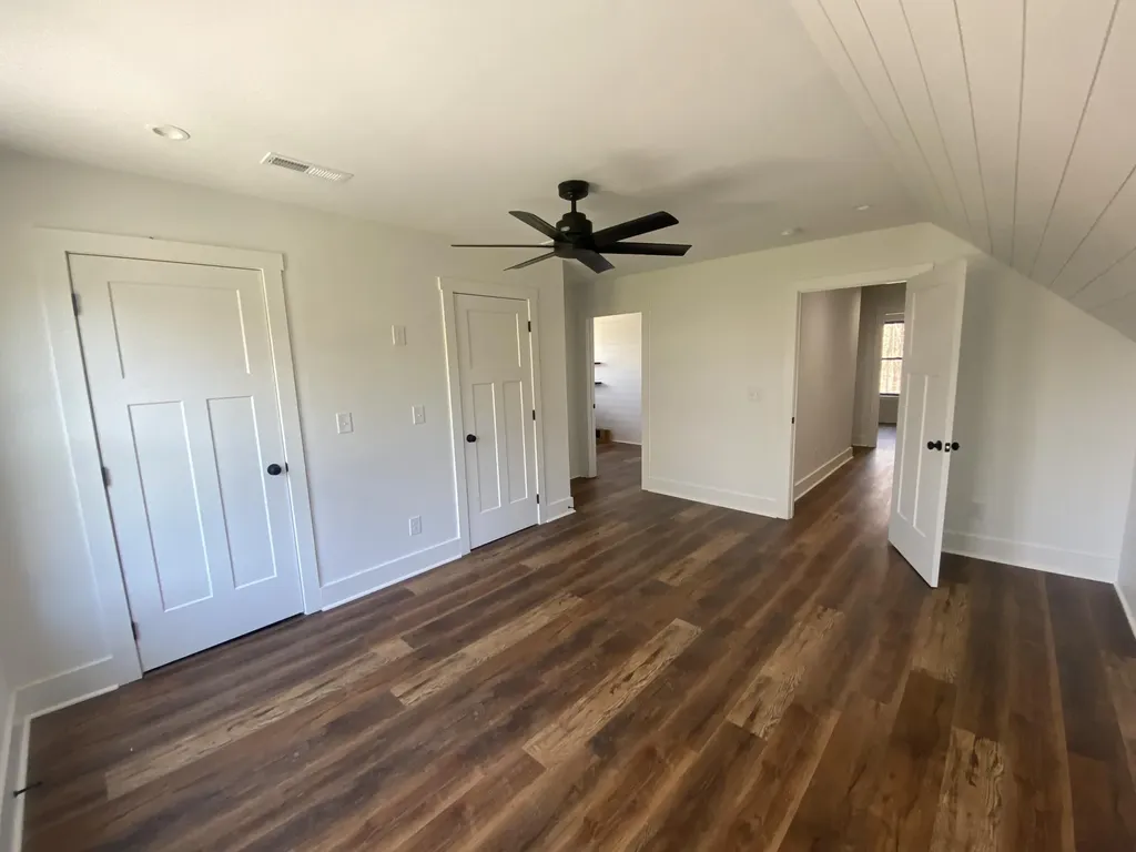 180 Crystal Creek Circle Cadiz KY 42211
