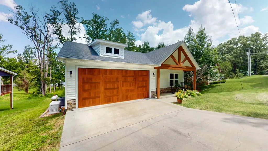 150 Chancey Drive Murray KY 42071