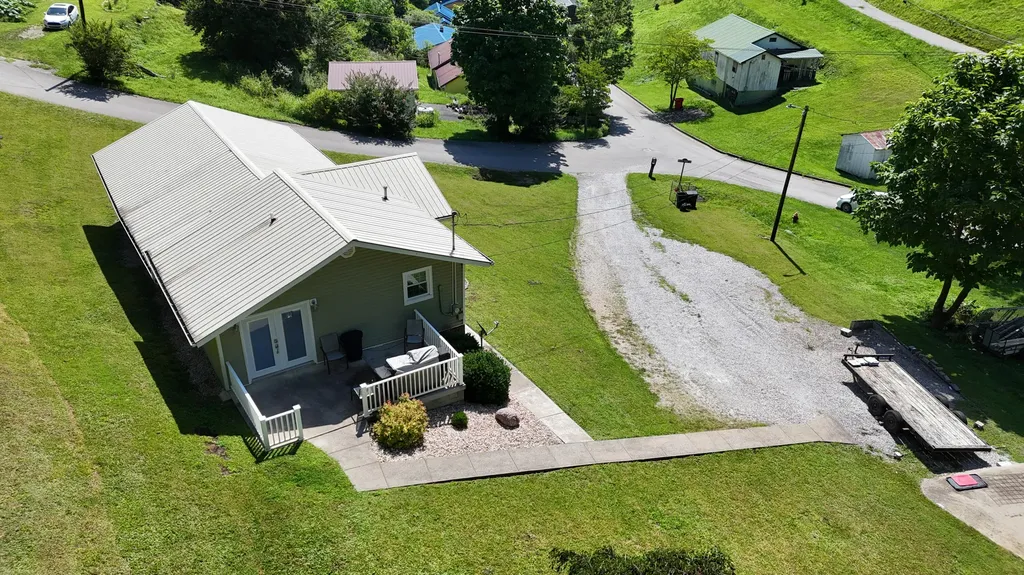15 Water Tower Road Manchester KY 40962