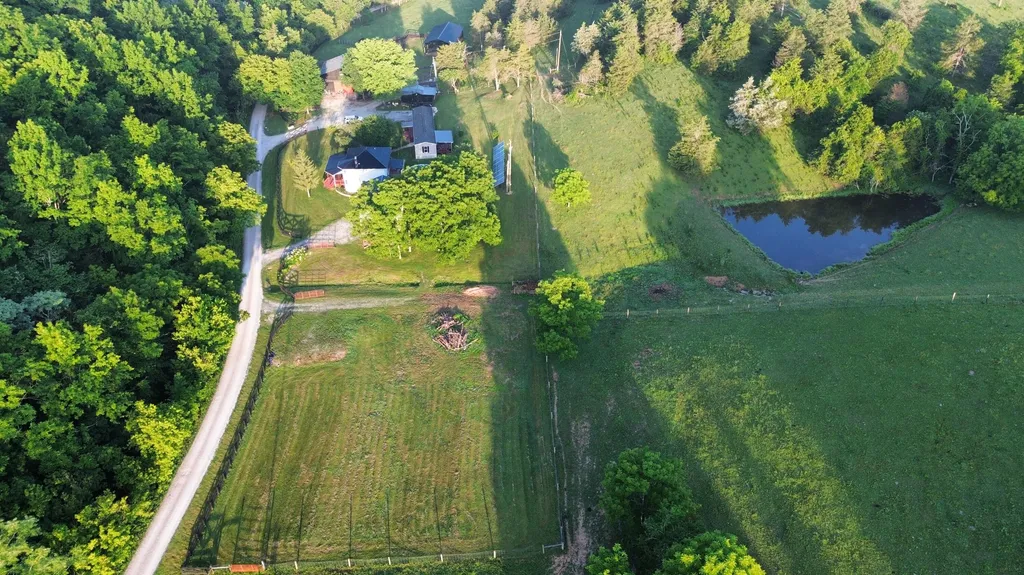 180 Ceder Road Owingsville KY 40360