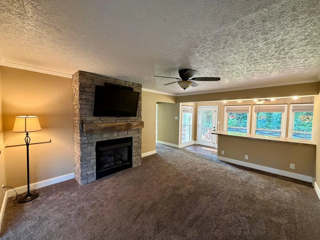 180 Ceder Road Owingsville KY 40360
