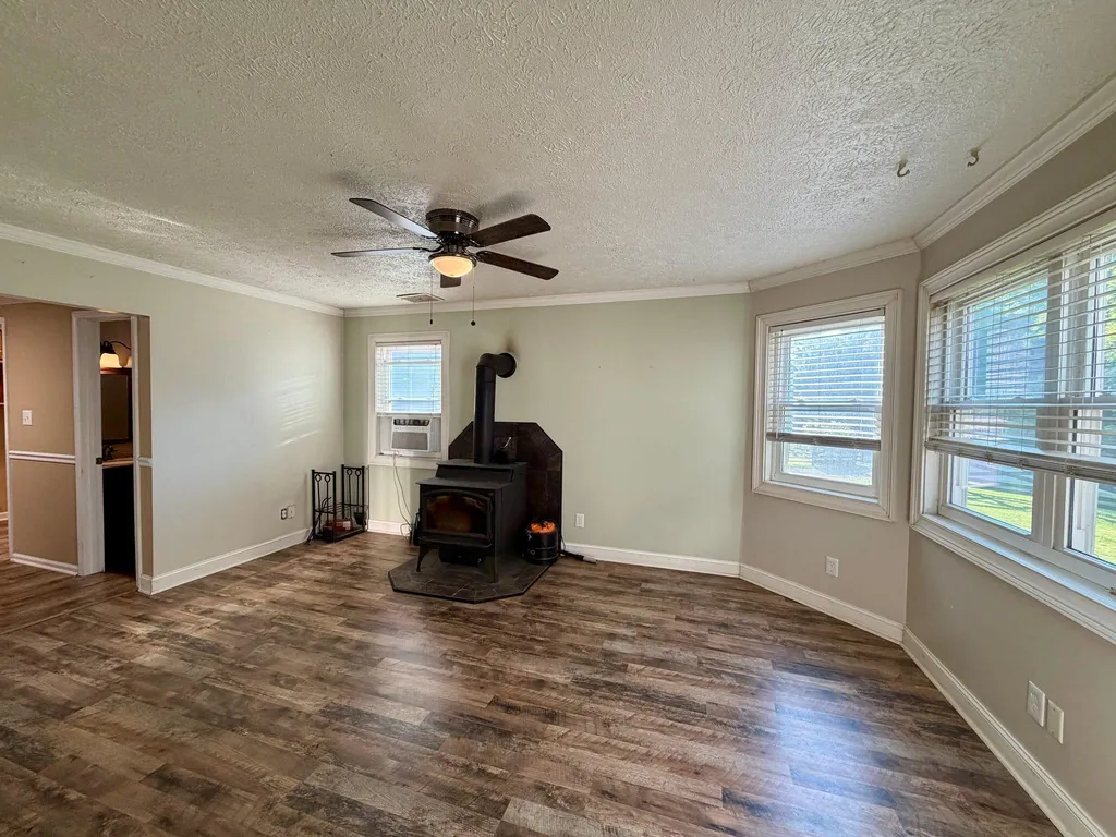 180 Ceder Road Owingsville KY 40360