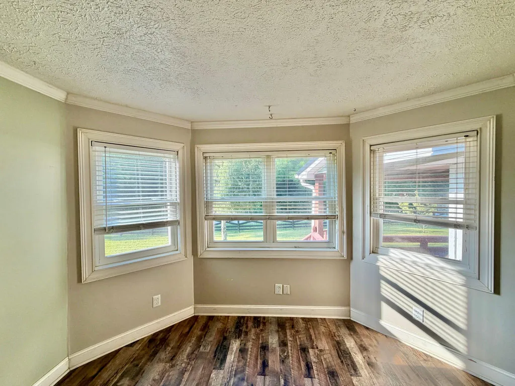 180 Ceder Road Owingsville KY 40360