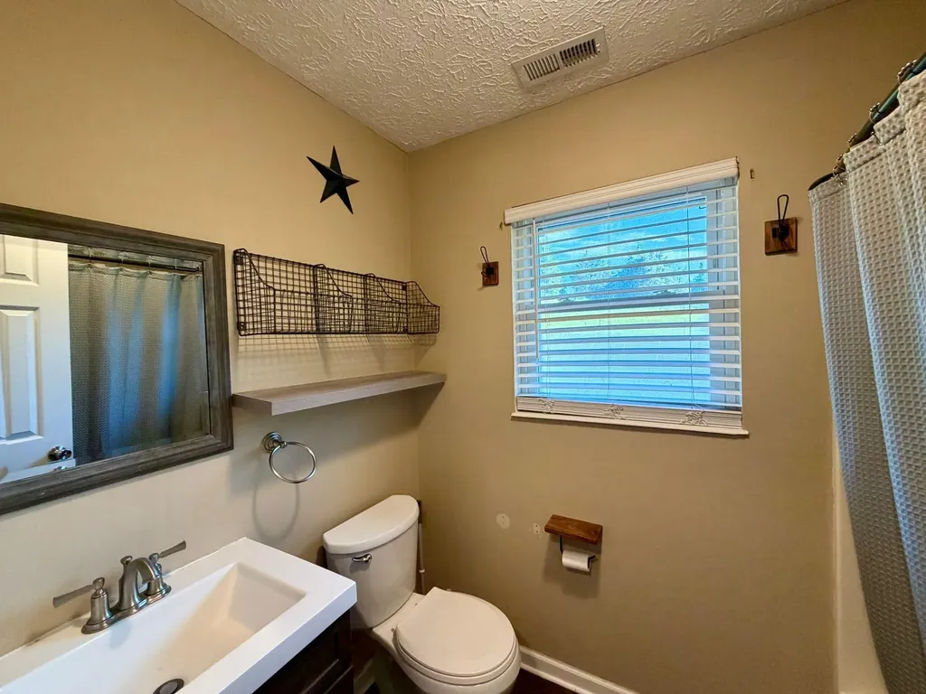 180 Ceder Road Owingsville KY 40360