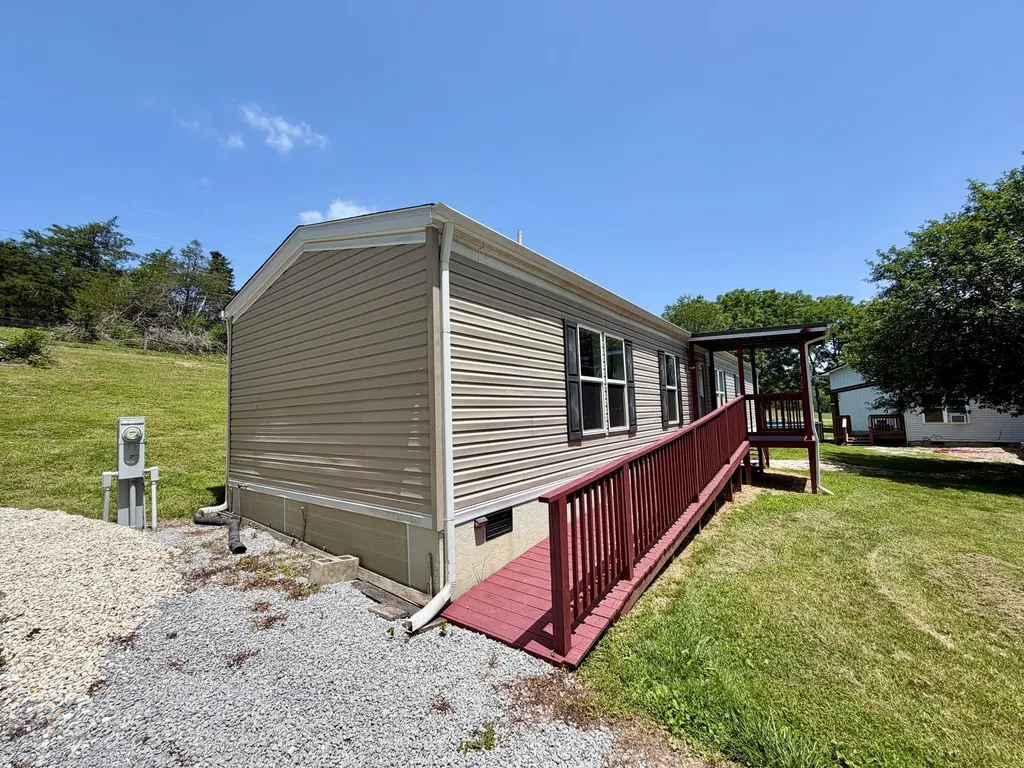 180 Ceder Road Owingsville KY 40360