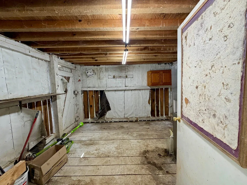 180 Ceder Road Owingsville KY 40360