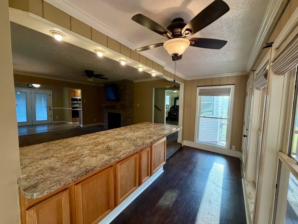 180 Ceder Road Owingsville KY 40360