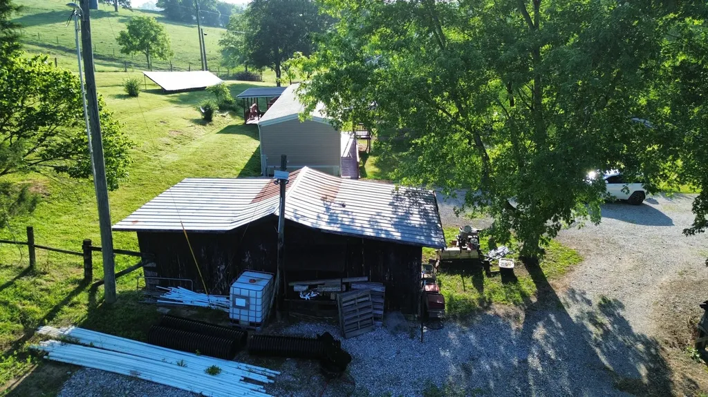 180 Ceder Road Owingsville KY 40360