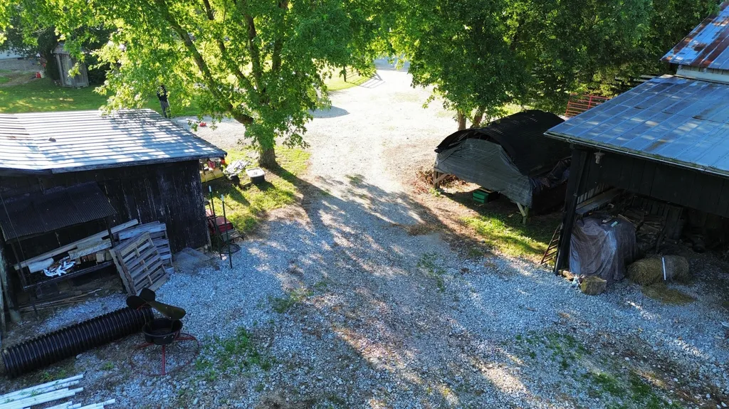180 Ceder Road Owingsville KY 40360