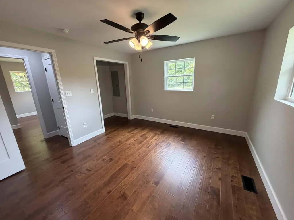 161 Perkins Street Corbin KY 40701