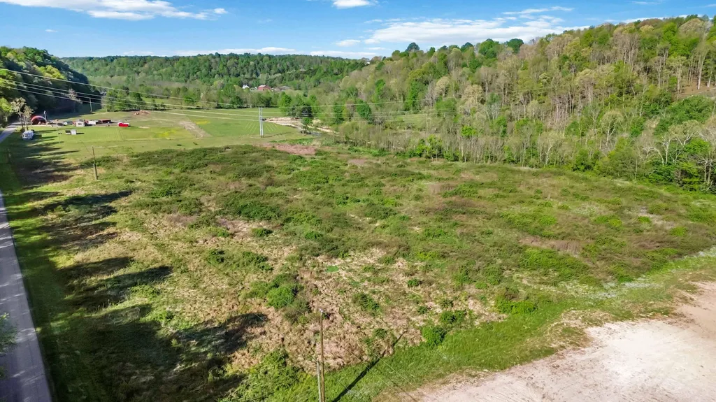 2122 Upper Brush Creek Road Hustonville KY 40437