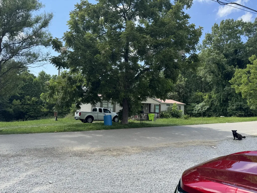 288 E Branch Road East Bernstadt KY 40729