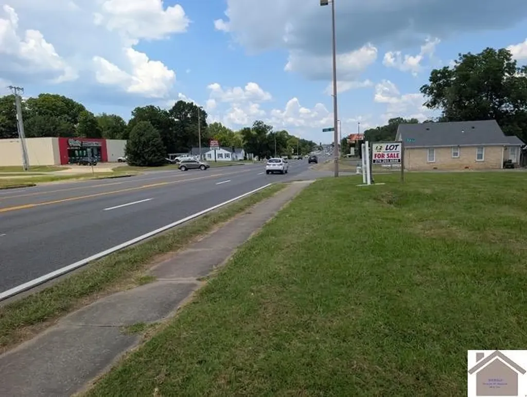 301 S 12th Street Murray KY 42071