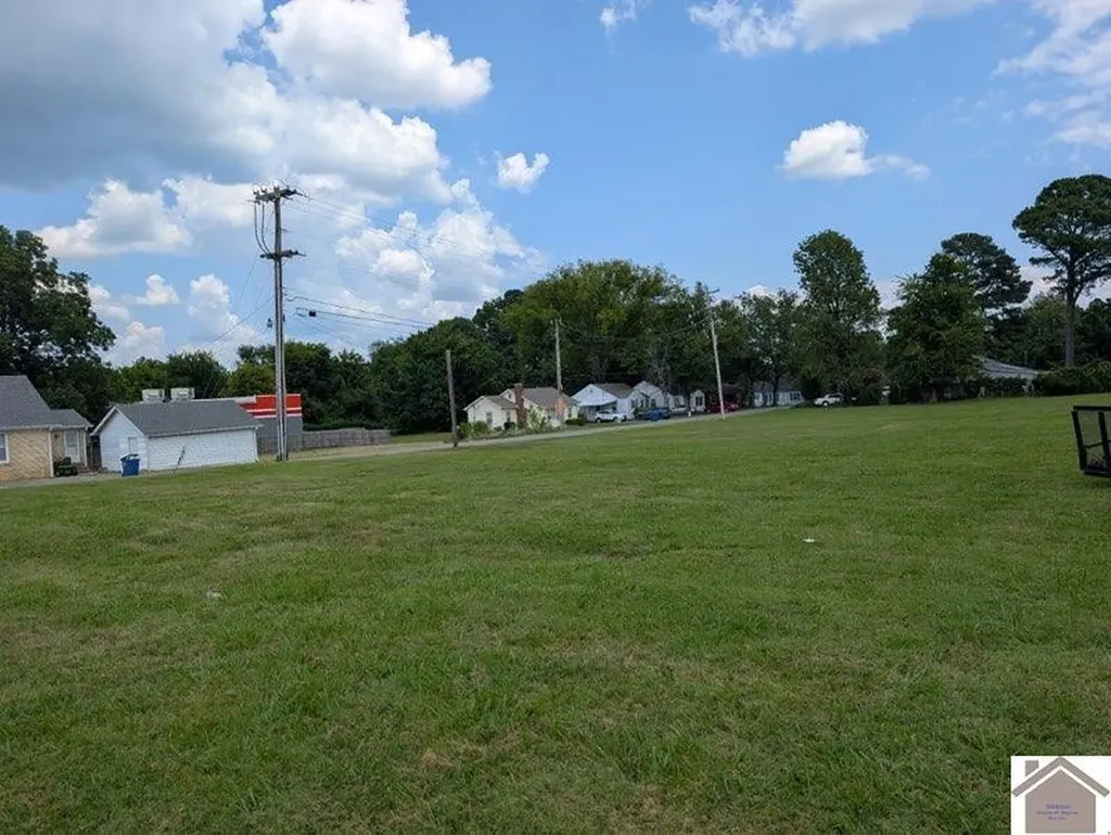 301 S 12th Street Murray KY 42071