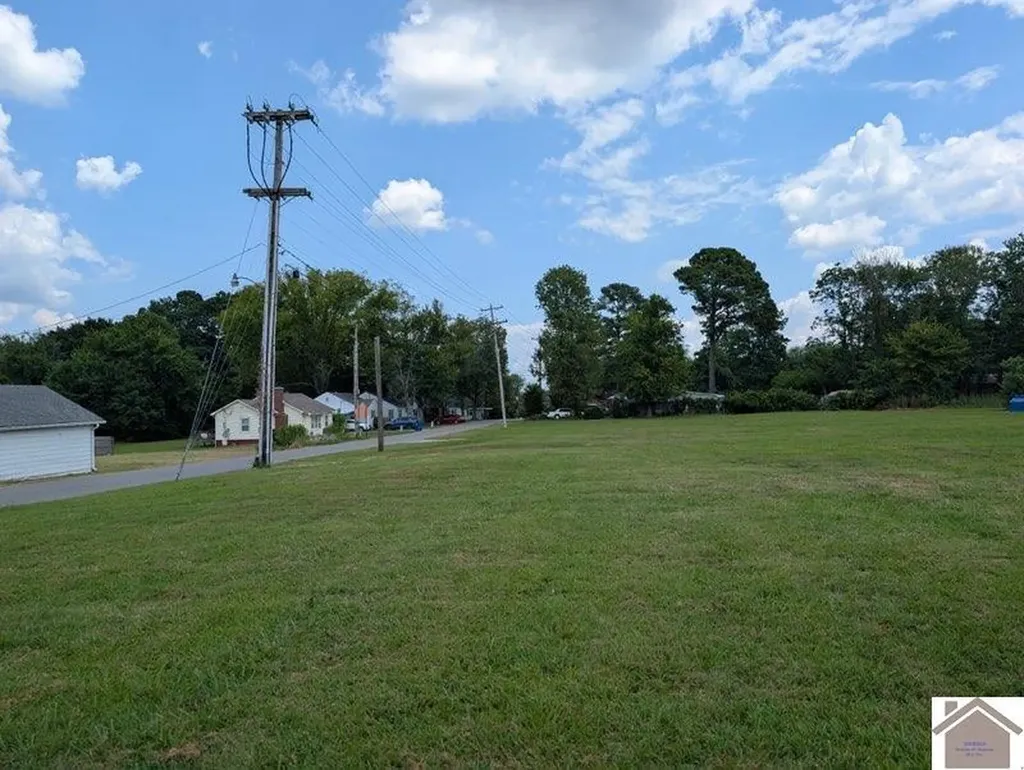 301 S 12th Street Murray KY 42071