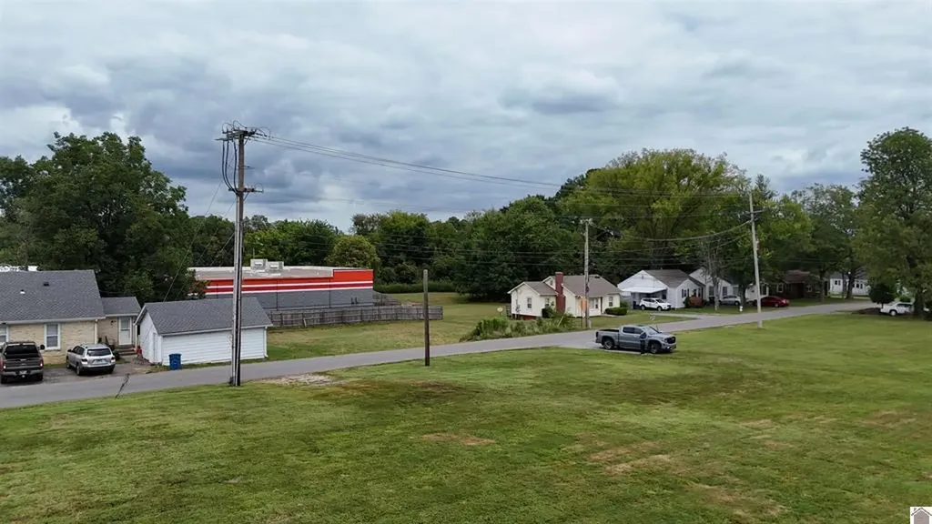 301 S 12th Street Murray KY 42071