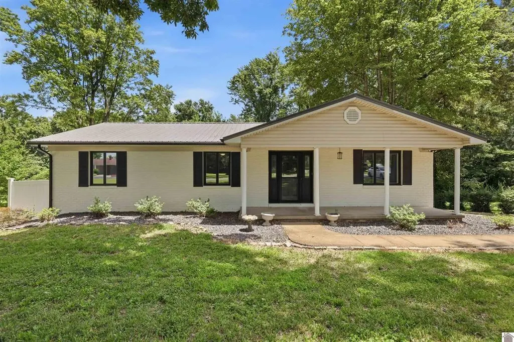 145 Treeland Drive Mayfield KY 42066