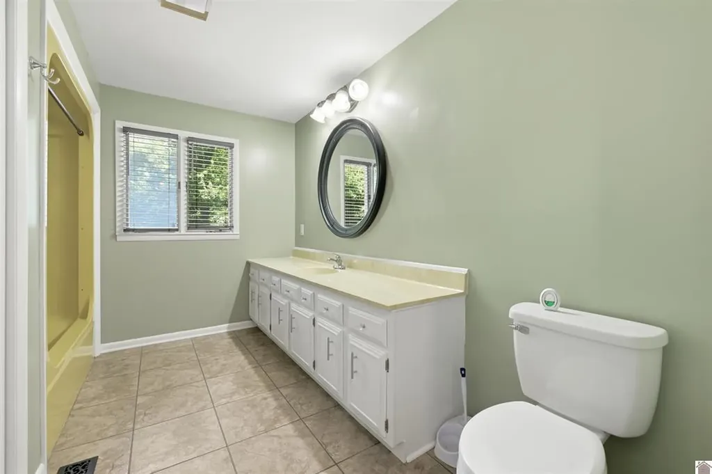 145 Treeland Drive Mayfield KY 42066