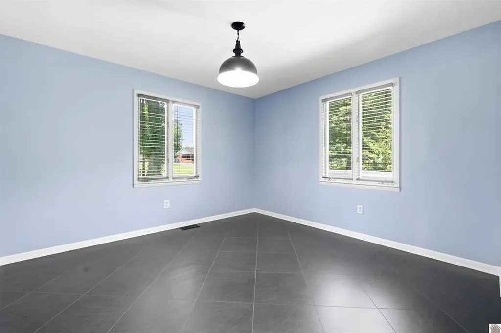 145 Treeland Drive Mayfield KY 42066