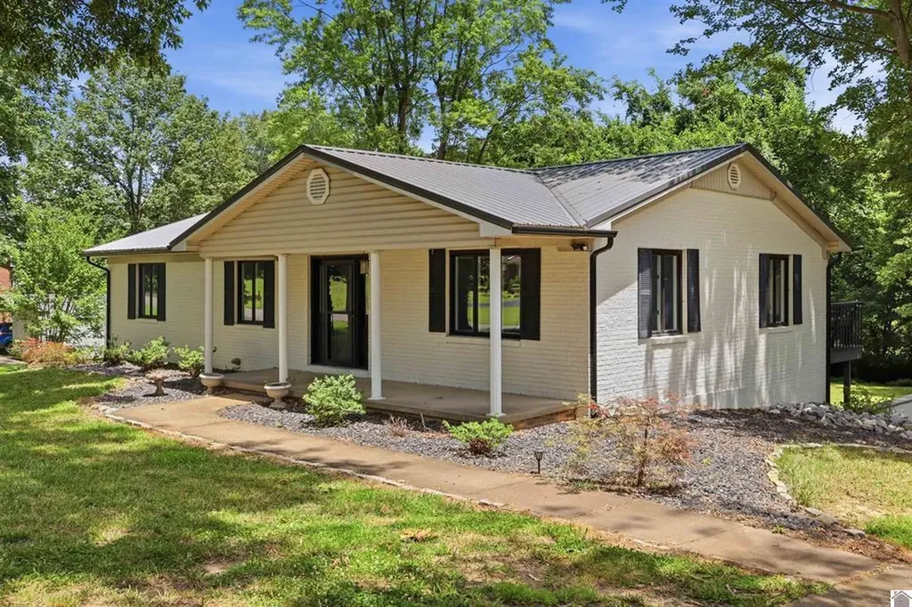 145 Treeland Drive Mayfield KY 42066